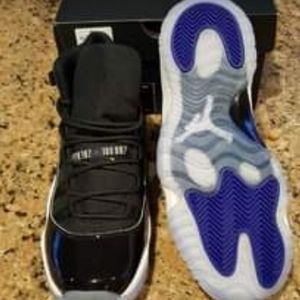 Air Jordan 11 Retro Space Jams 2016 Release